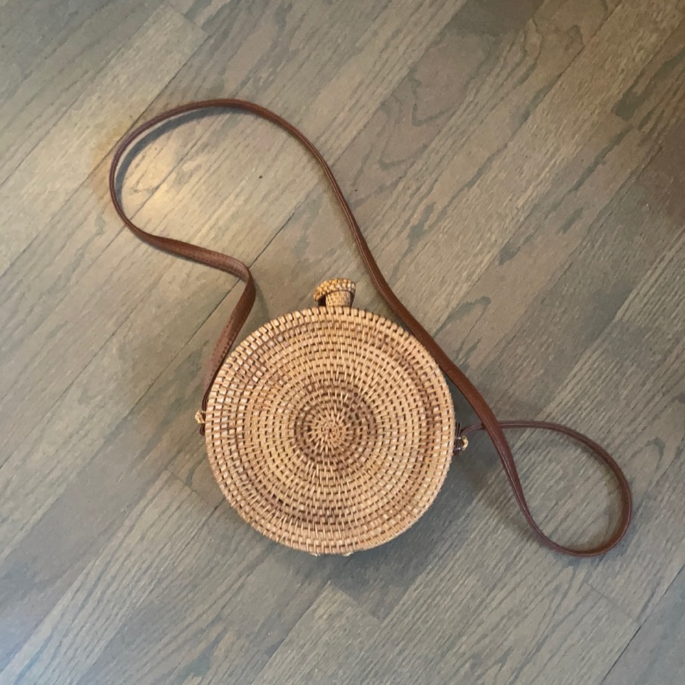 Straw crossbody satchel